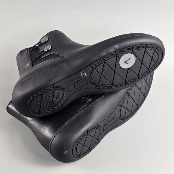 Flex Step Women’s Black Ankle Boots Size 7M - Picture 5 of 11